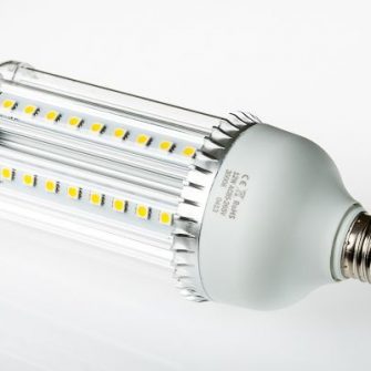 12 Watt cool white LED corn Leuchtmittel mit Abmessungen ø80.5x213mm