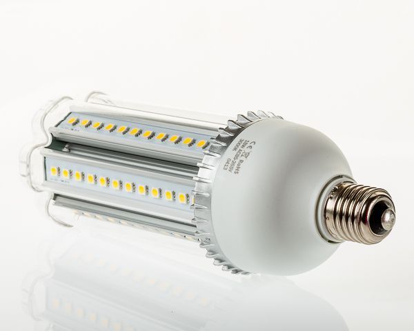 18 Watt cool white LED corn Leuchtmittel mit Abmessungen ø80.5x233mm
